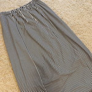 SOLD 34 in Athletic skirt